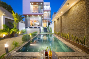 T P Pool Villa
